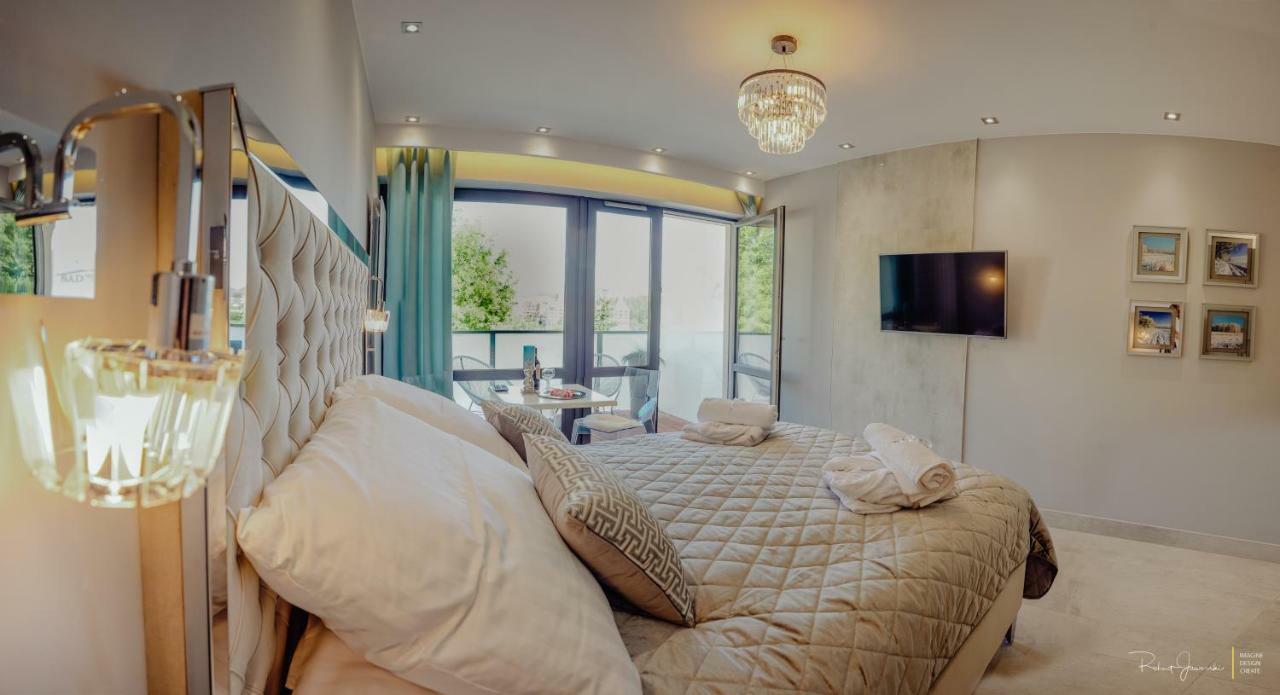 Apartament Silence Triventi Cristal カルパッチ エクステリア 写真